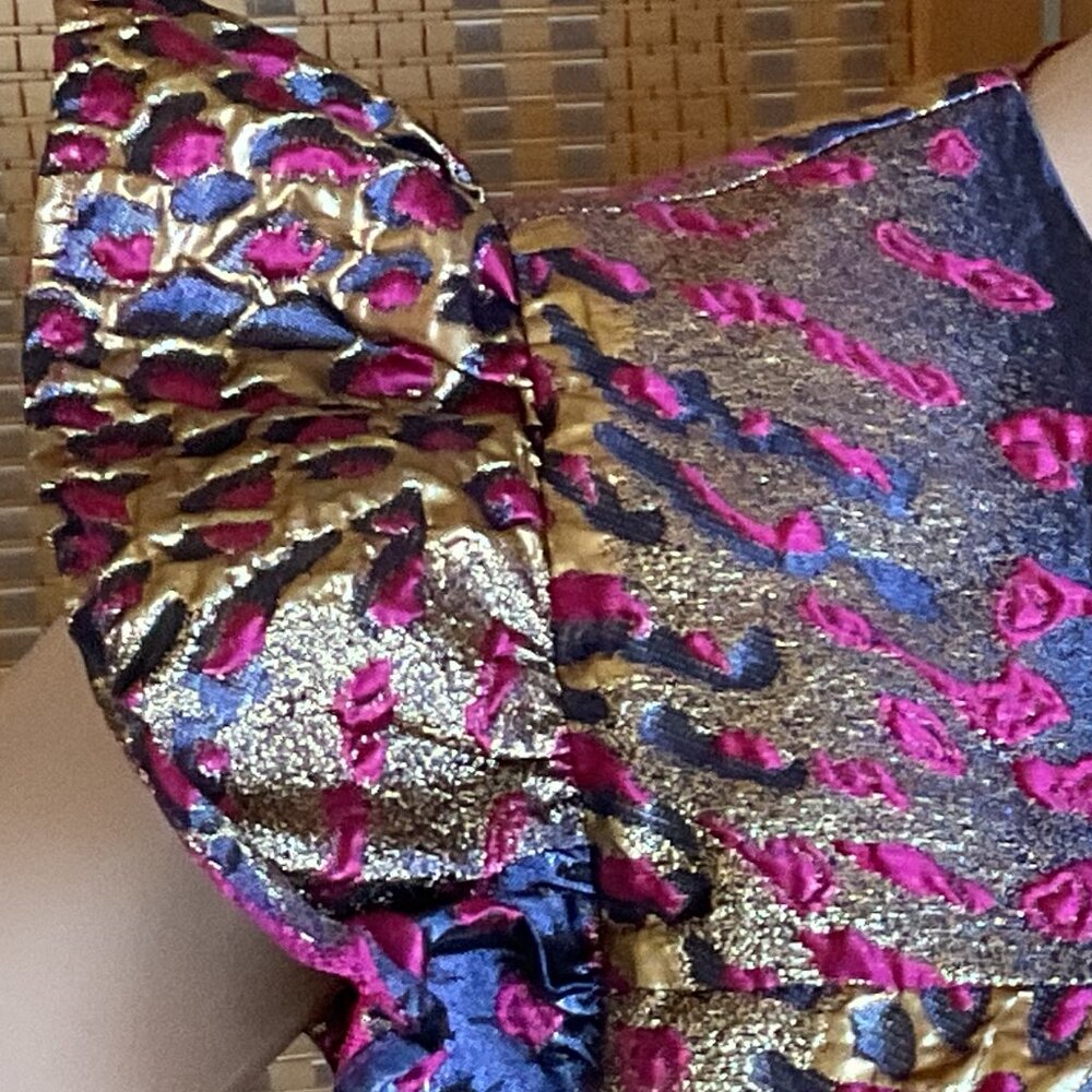 NWOT! THML Metallic Textured Wildcat Mini Dress Pink Gold Flutter Sleeve Small - Picture 7 of 16